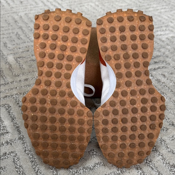 CUSTOM Texas Longhorns New
Balance 327 sneakers - size 7 - Picture 4 of 7